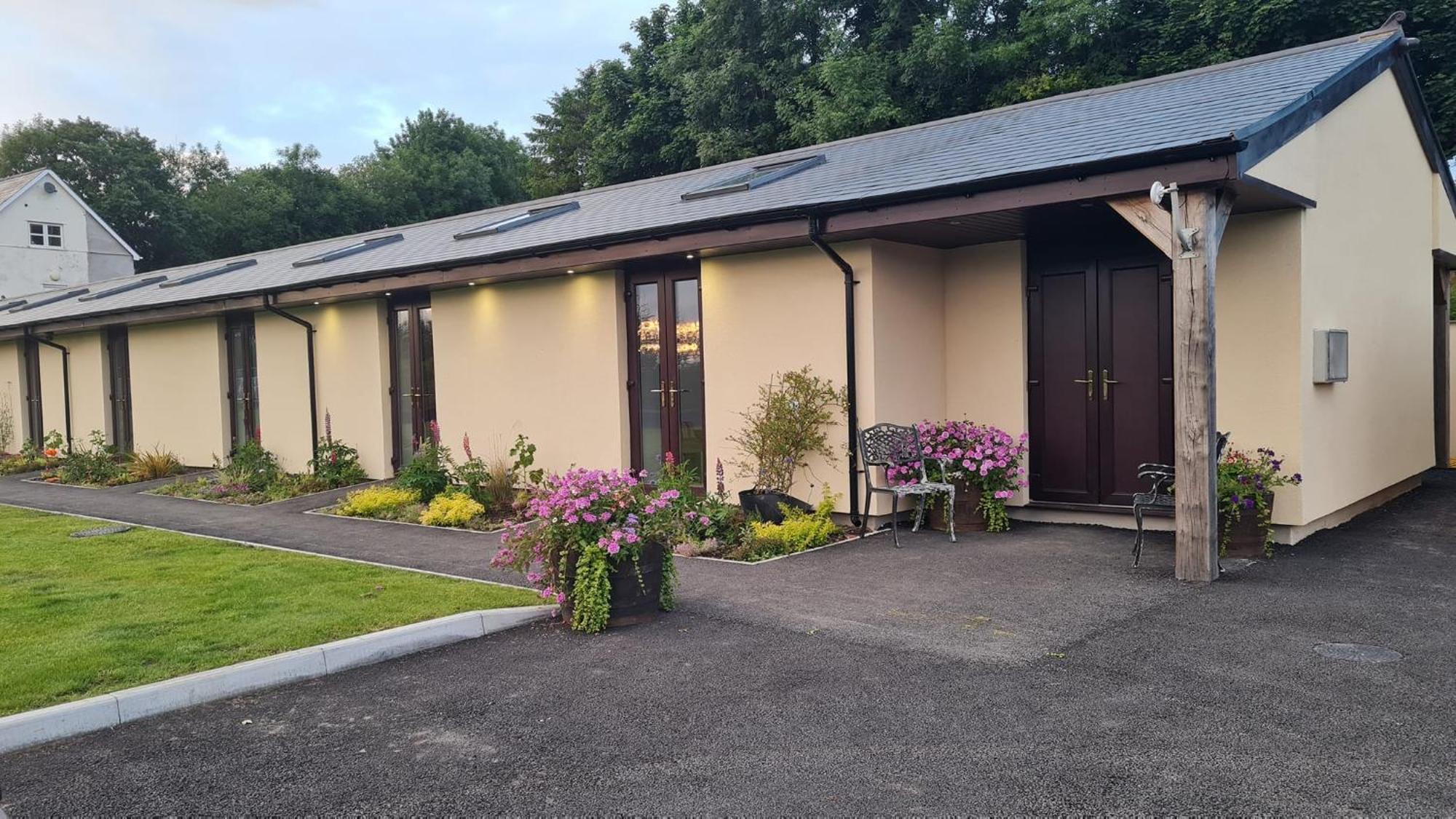 The Old Mountain Stables Caerllwyn Ganol Farm Apartment Newport  Bagian luar foto